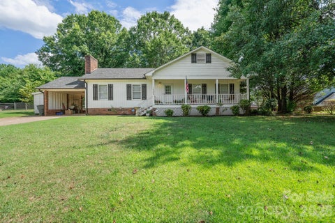 Photo of 1504 2nd Street NE, Conover, NC 28613 (MLS # 4397801)