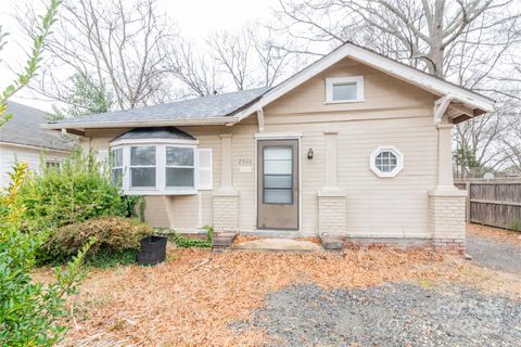 2616 Holton Avenue Charlotte NC 28208