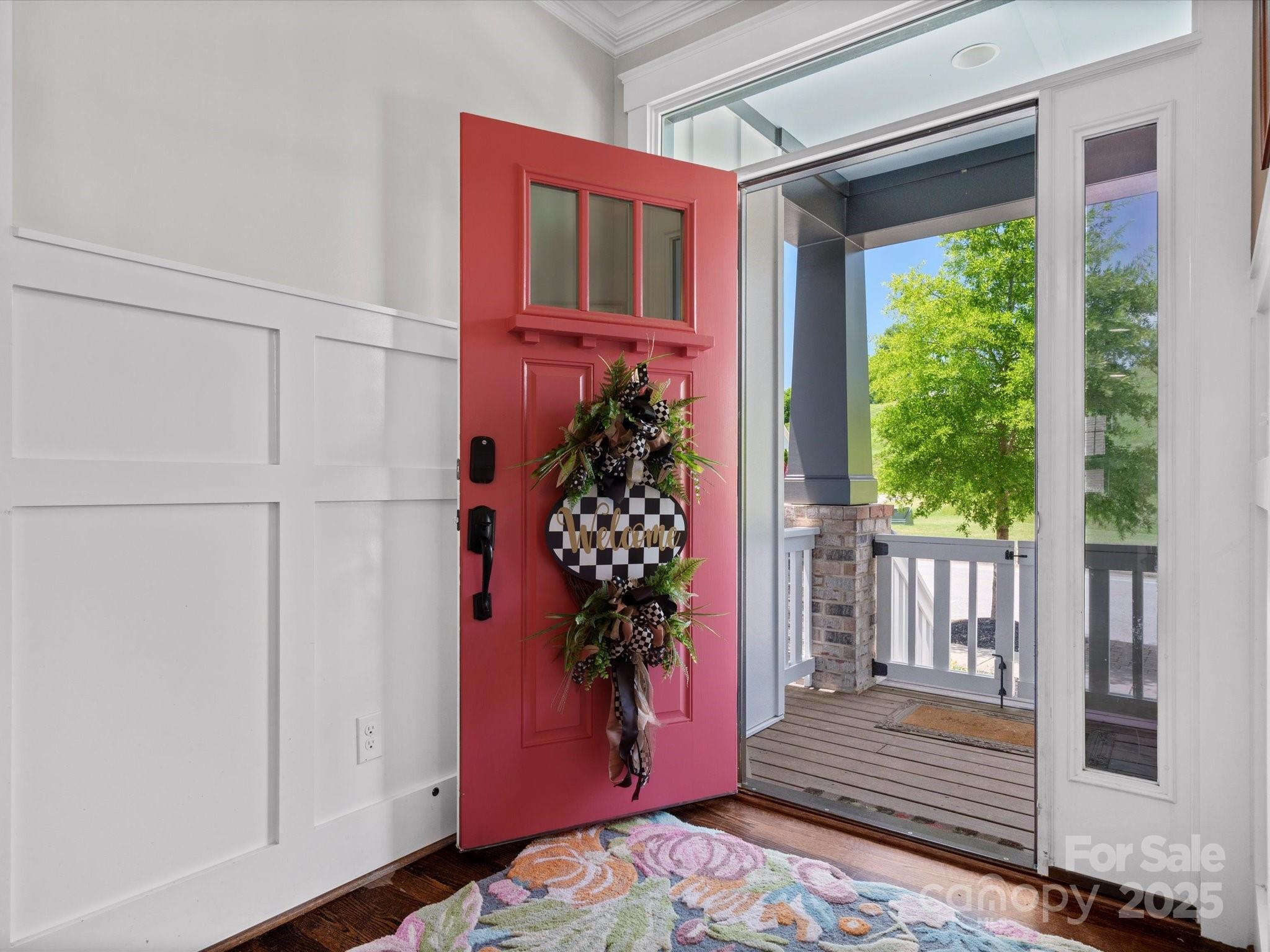 909 Herrons Ferry Road