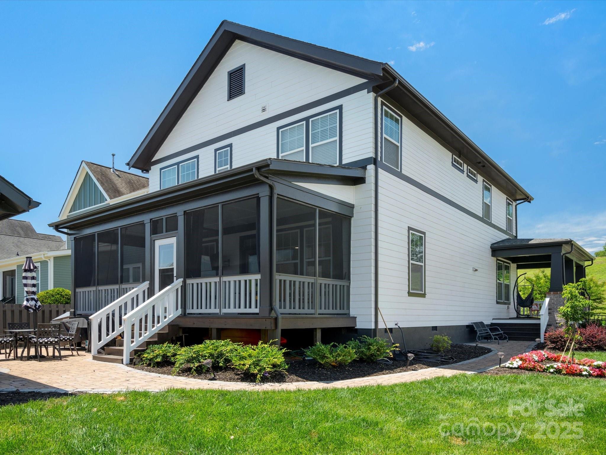 Riverwalk - Residential