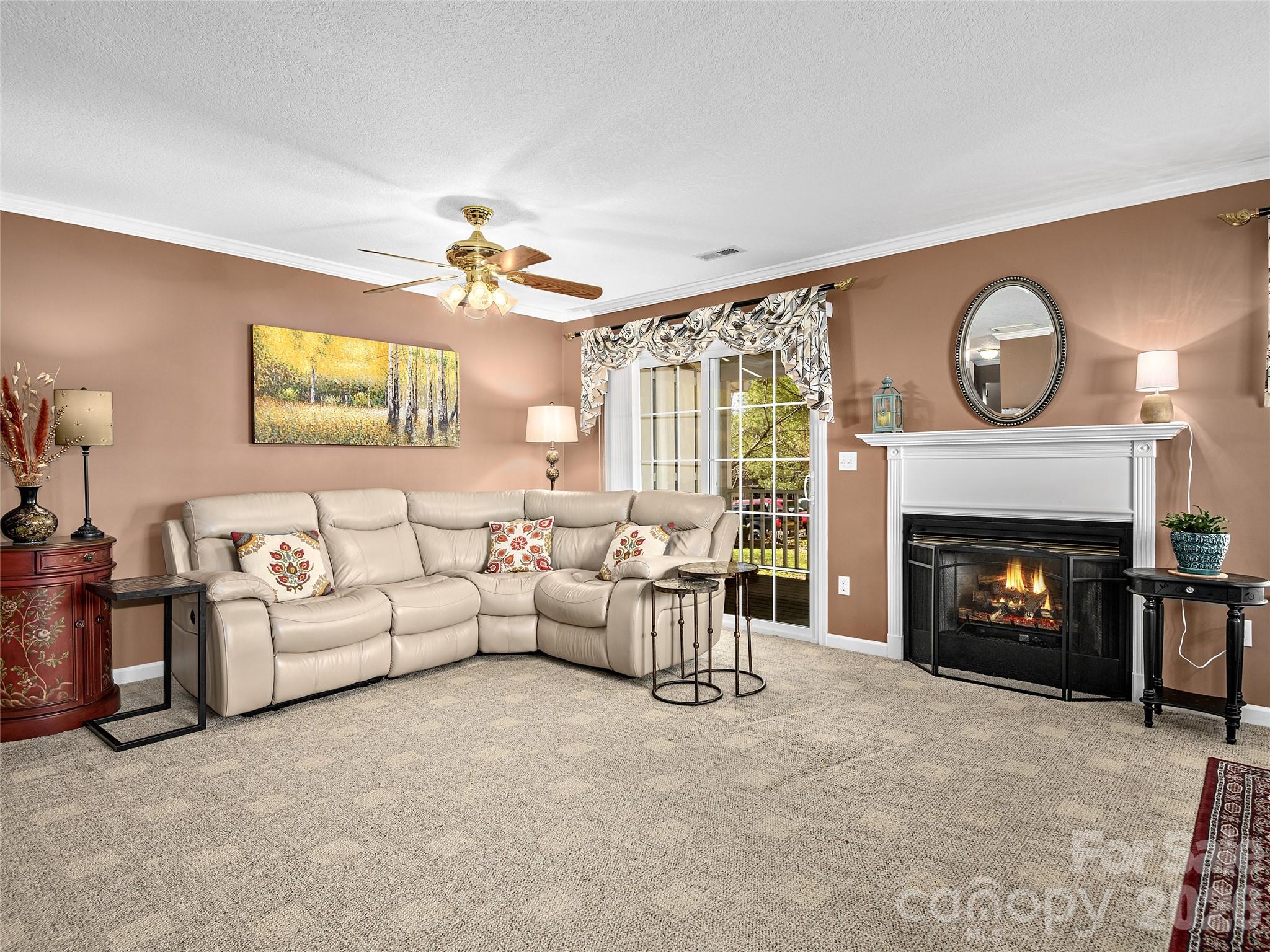 15 Willowick Drive