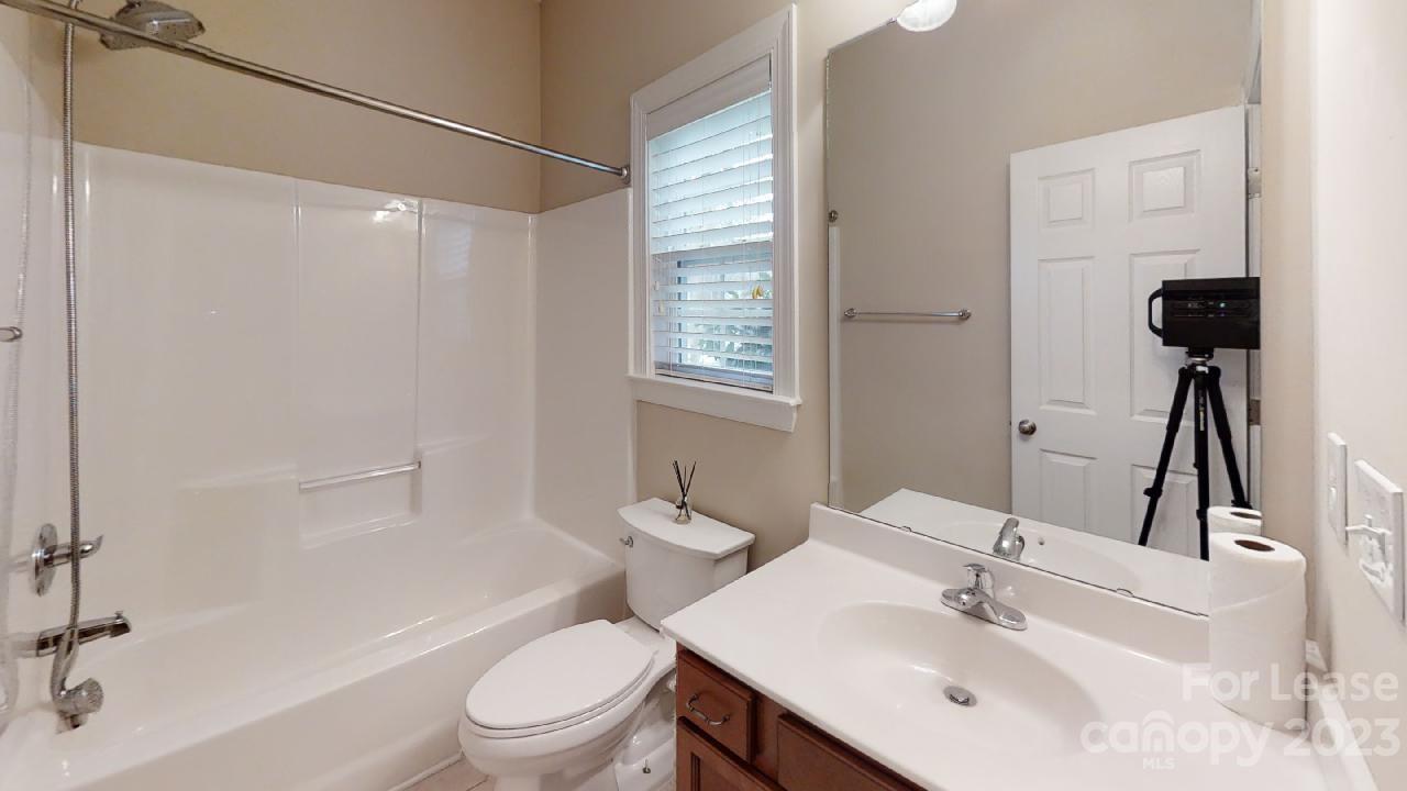 Salem Springs - Residential Lease