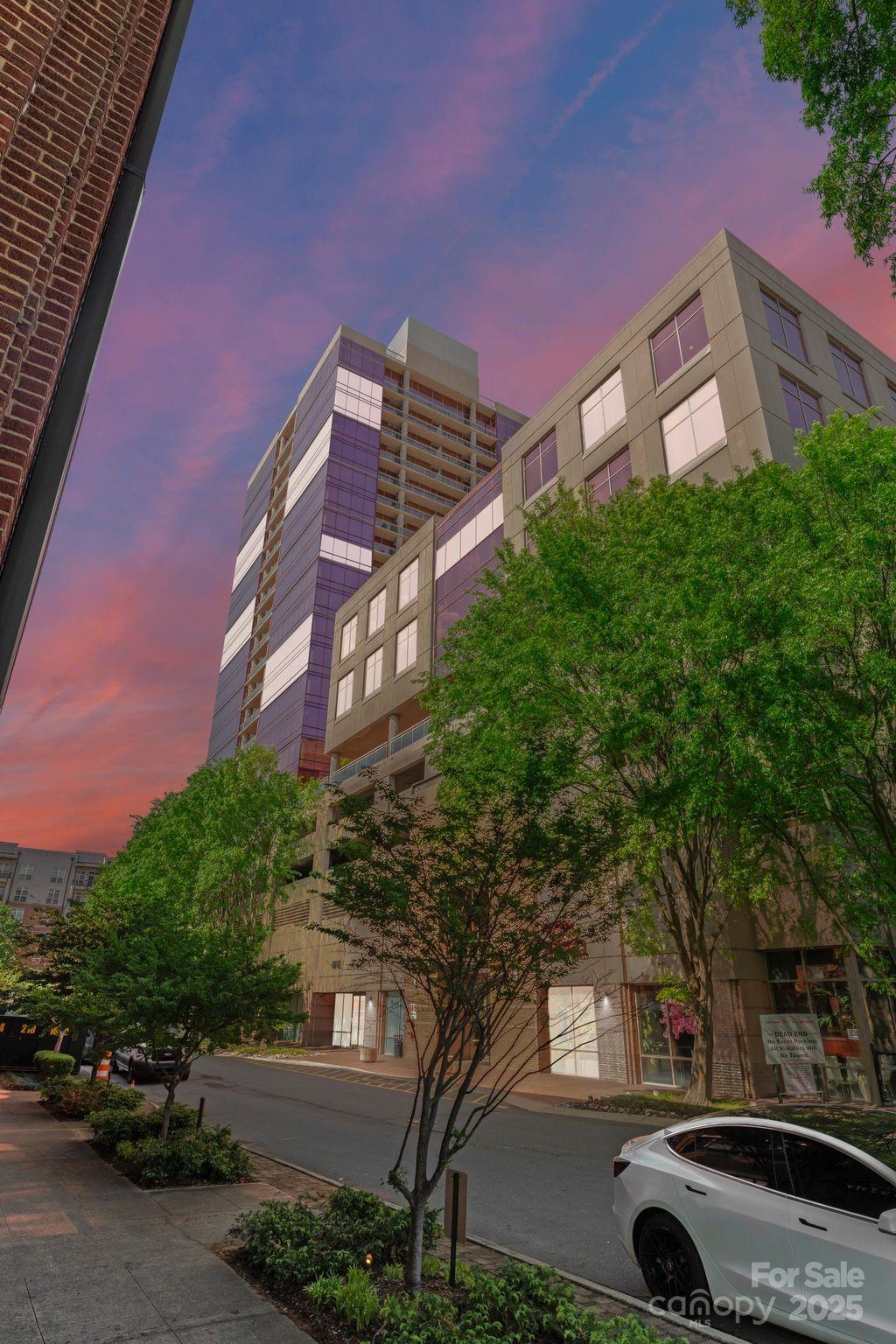 Charlotte, North Carolina 28203, United States, 3 Bedrooms Bedrooms, ,2 BathroomsBathrooms,Residential,Active,105430