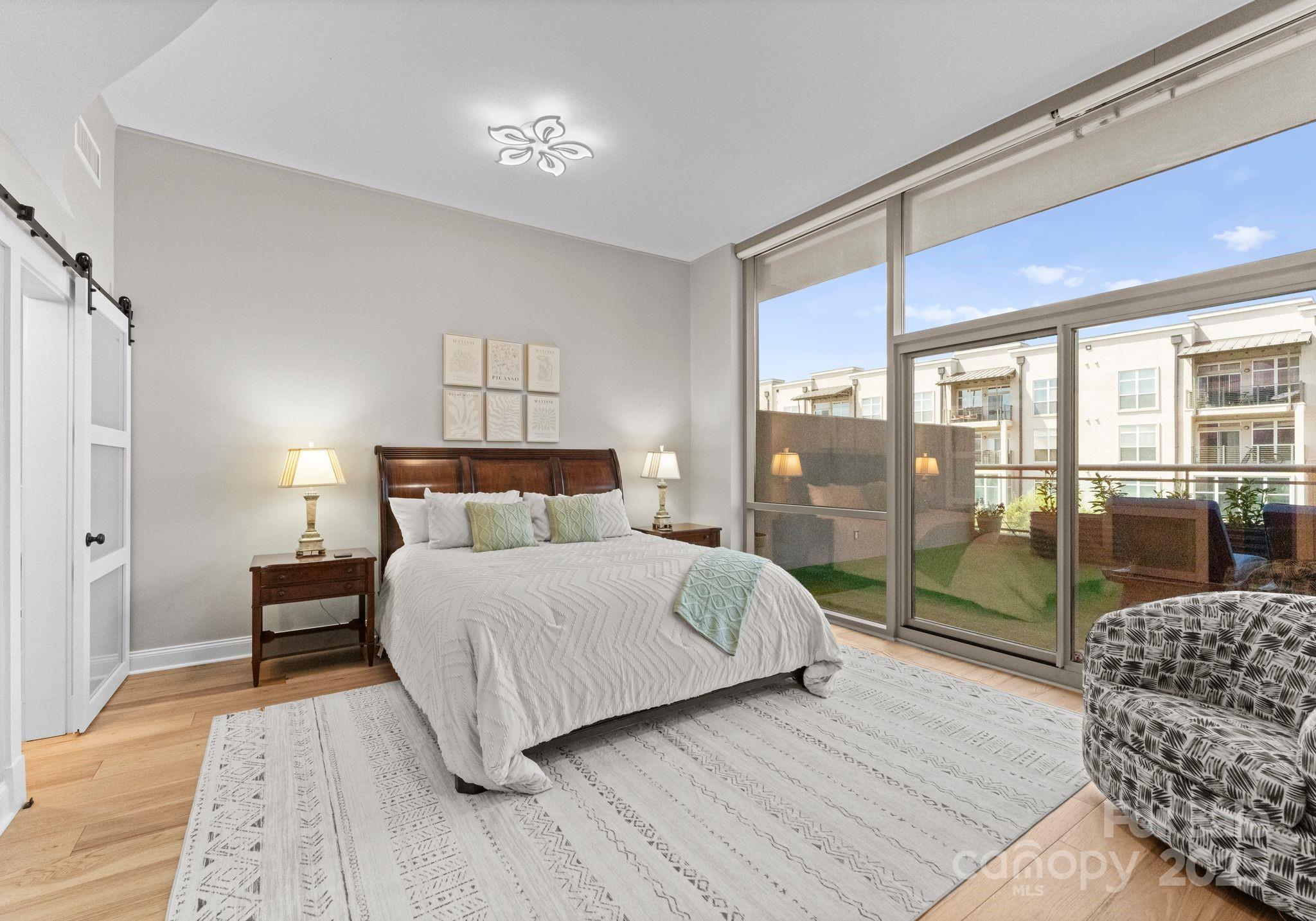 Charlotte, North Carolina 28203, United States, 3 Bedrooms Bedrooms, ,2 BathroomsBathrooms,Residential,Active,105430