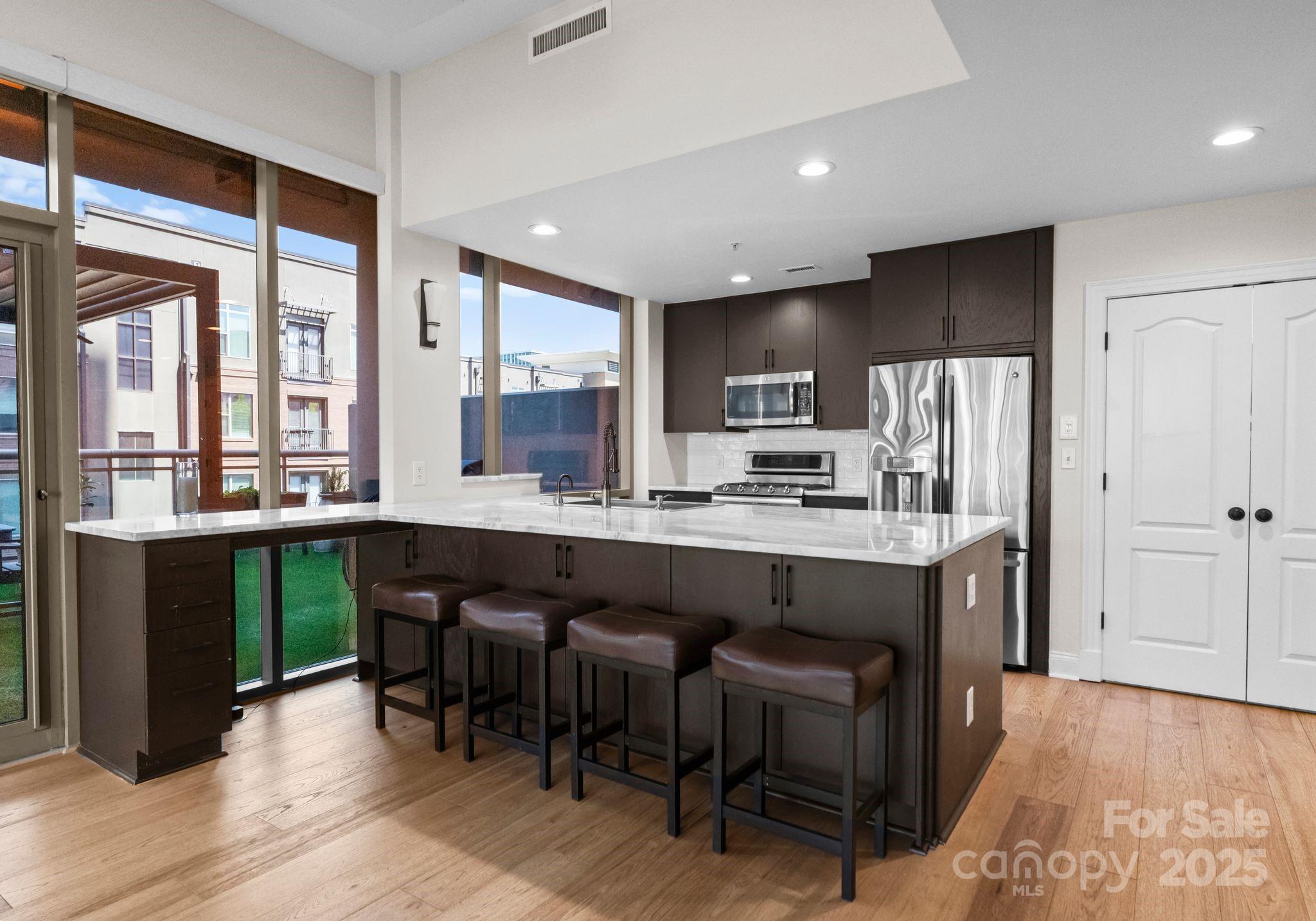 Charlotte, North Carolina 28203, United States, 3 Bedrooms Bedrooms, ,2 BathroomsBathrooms,Residential,Active,105430