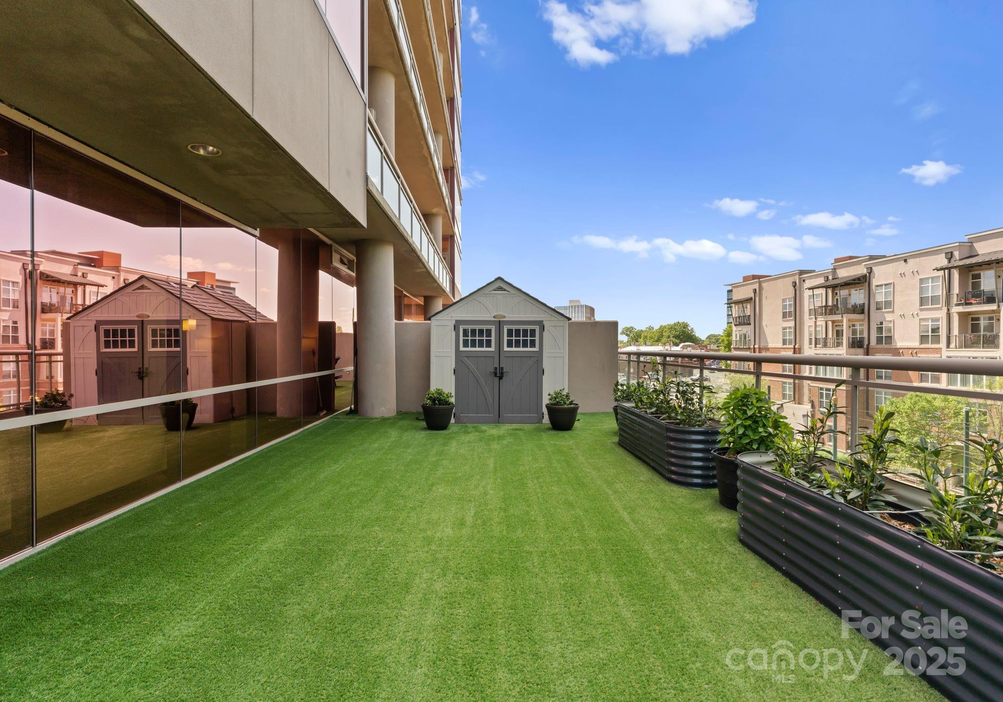 Charlotte, North Carolina 28203, United States, 3 Bedrooms Bedrooms, ,2 BathroomsBathrooms,Residential,Active,105430