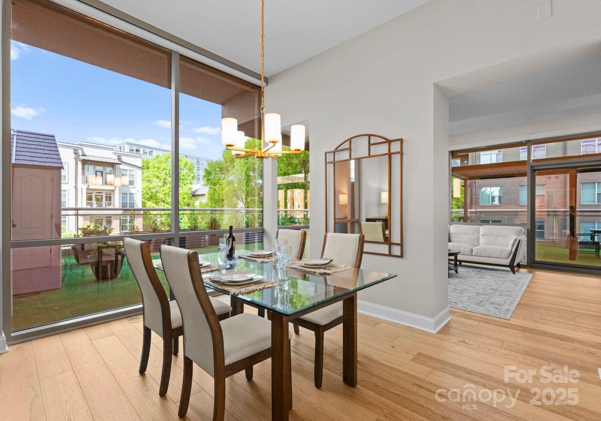 Charlotte, North Carolina 28203, United States, 3 Bedrooms Bedrooms, ,2 BathroomsBathrooms,Residential,Active,105430