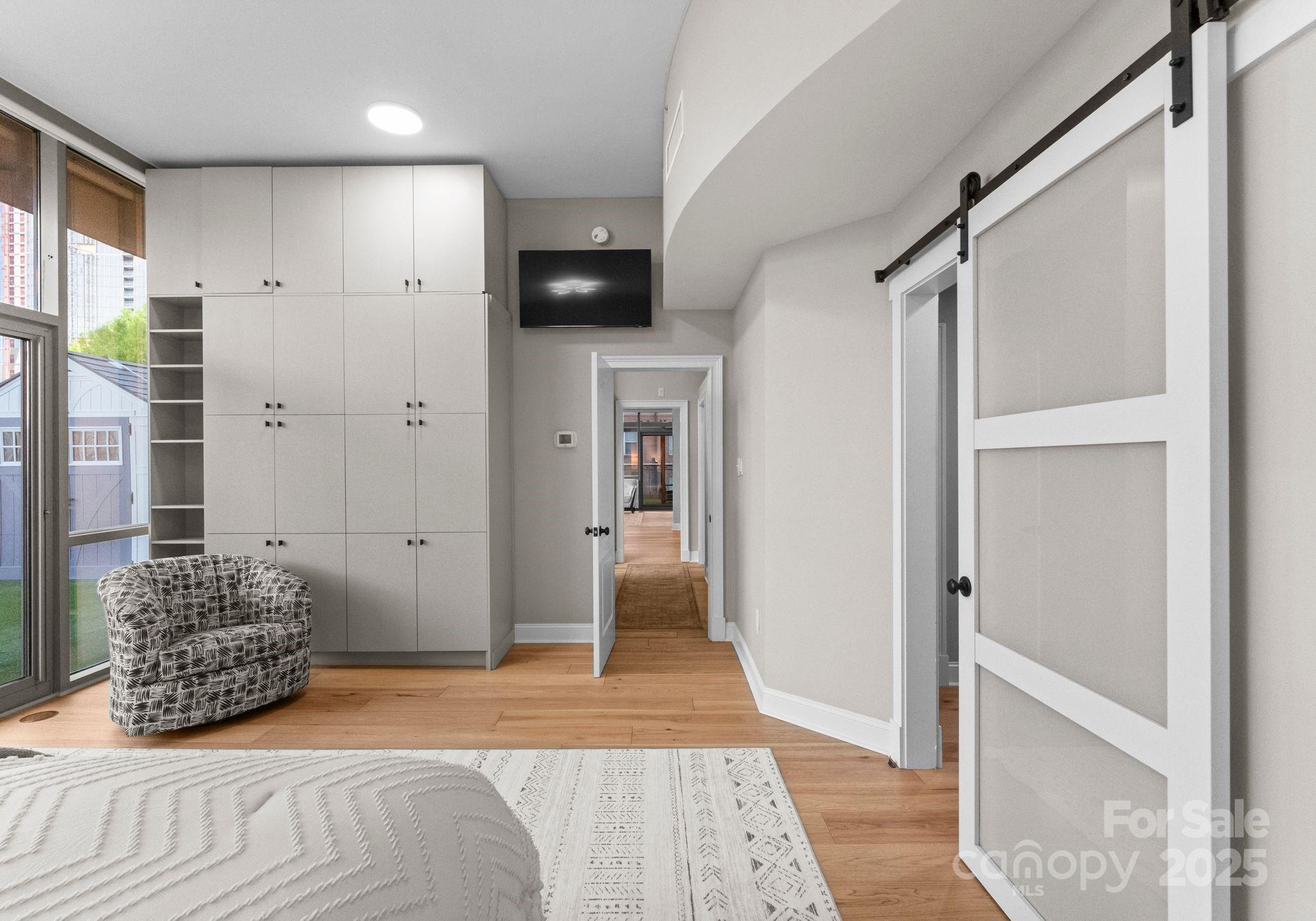 Charlotte, North Carolina 28203, United States, 3 Bedrooms Bedrooms, ,2 BathroomsBathrooms,Residential,Active,105430