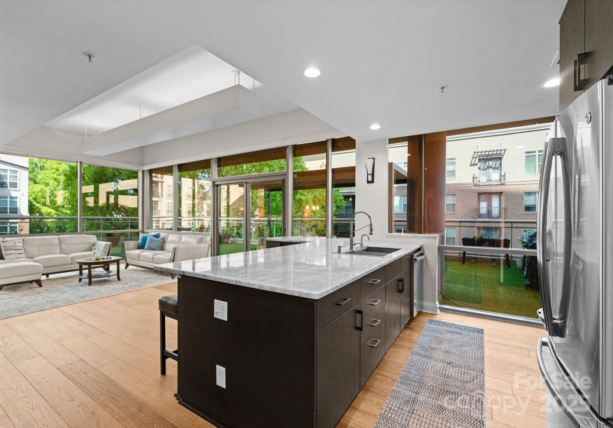 Charlotte, North Carolina 28203, United States, 3 Bedrooms Bedrooms, ,2 BathroomsBathrooms,Residential,Active,105430