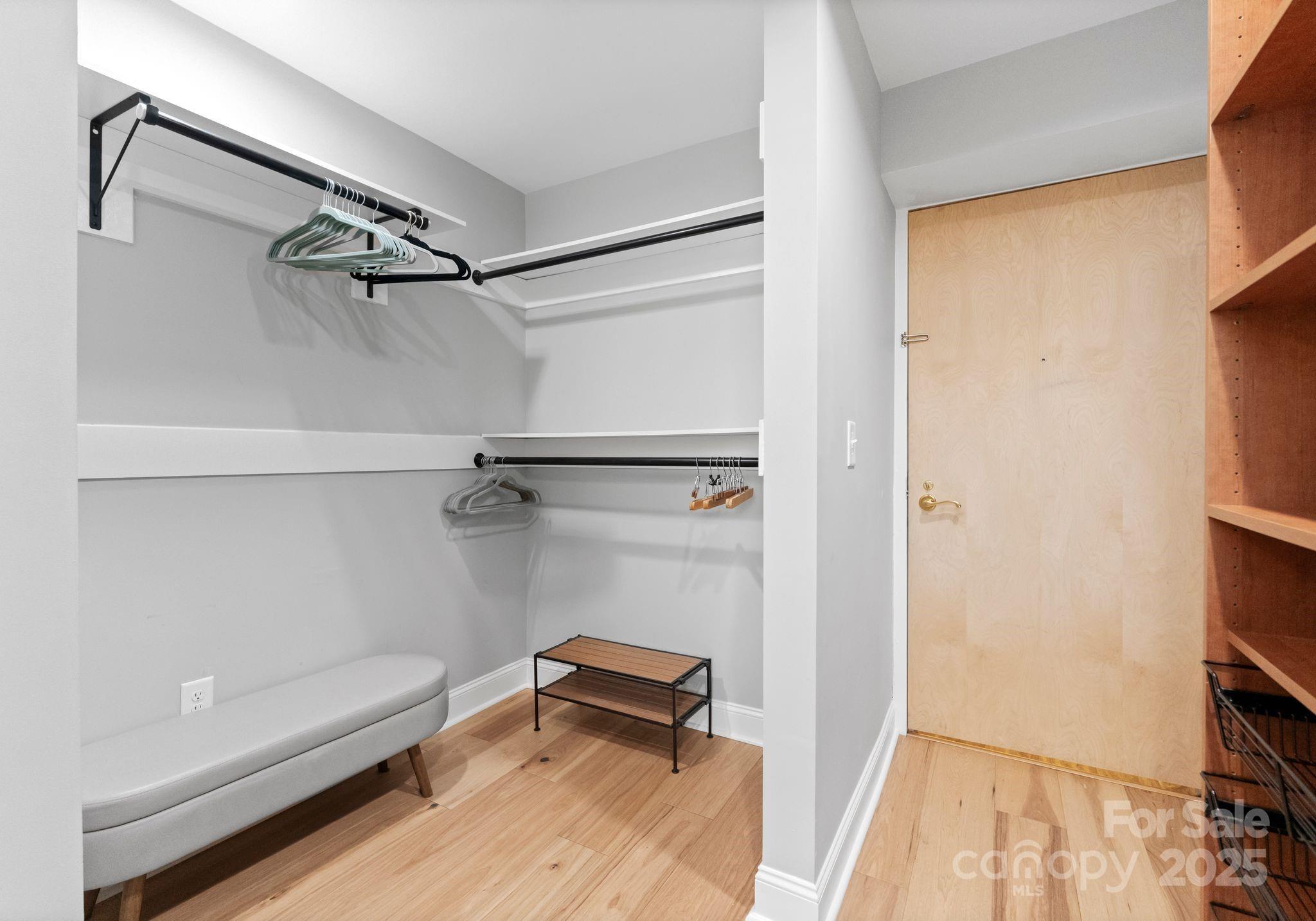 Charlotte, North Carolina 28203, United States, 3 Bedrooms Bedrooms, ,2 BathroomsBathrooms,Residential,Active,105430