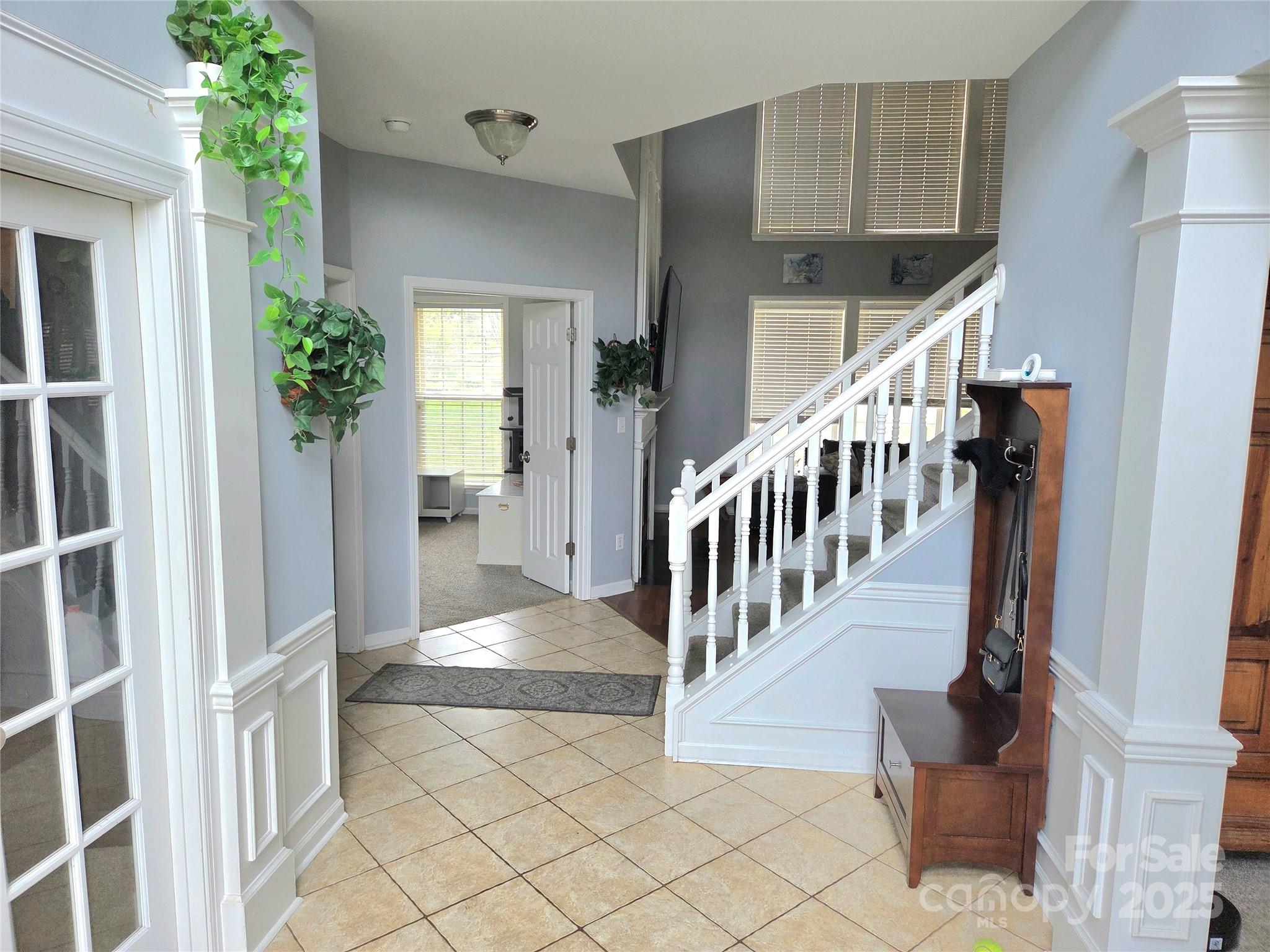 119 W Maranta Road