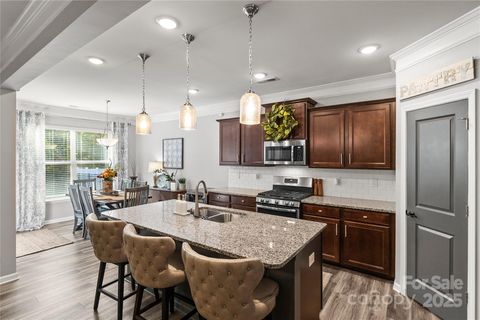 5169 Devonshire Road Denver NC 28037