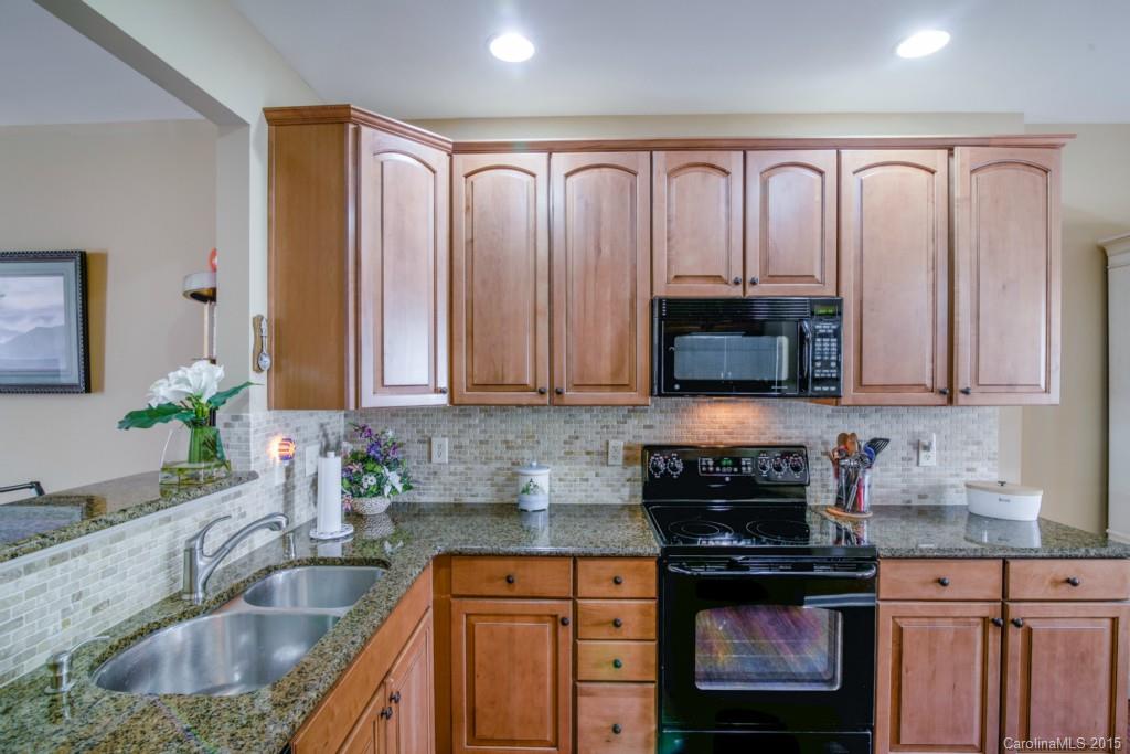 Fairway Townhouses - Residential