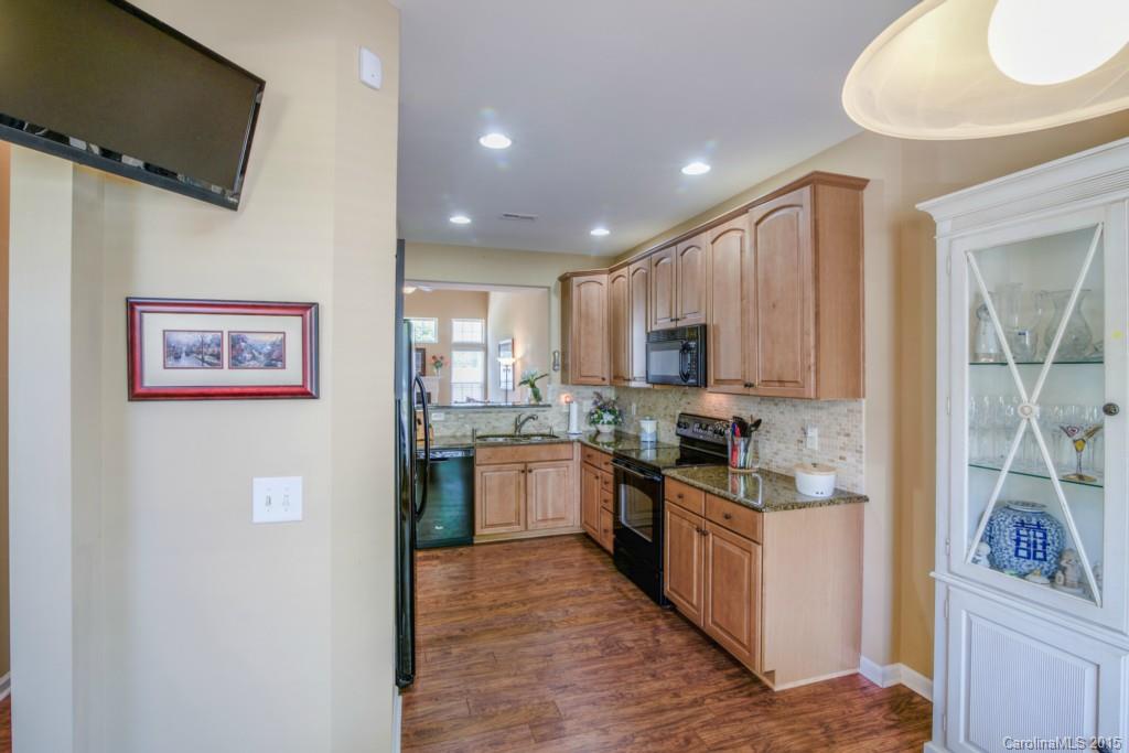 Fairway Townhouses - Residential