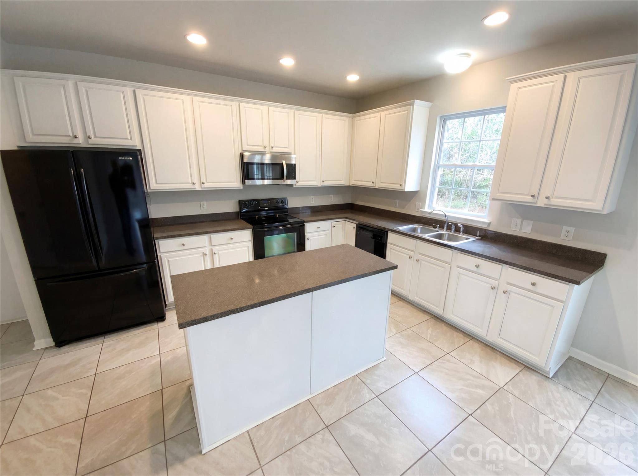 138 Woodside Village Drive