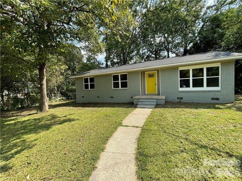 3826 Langley Road Charlotte NC 28215