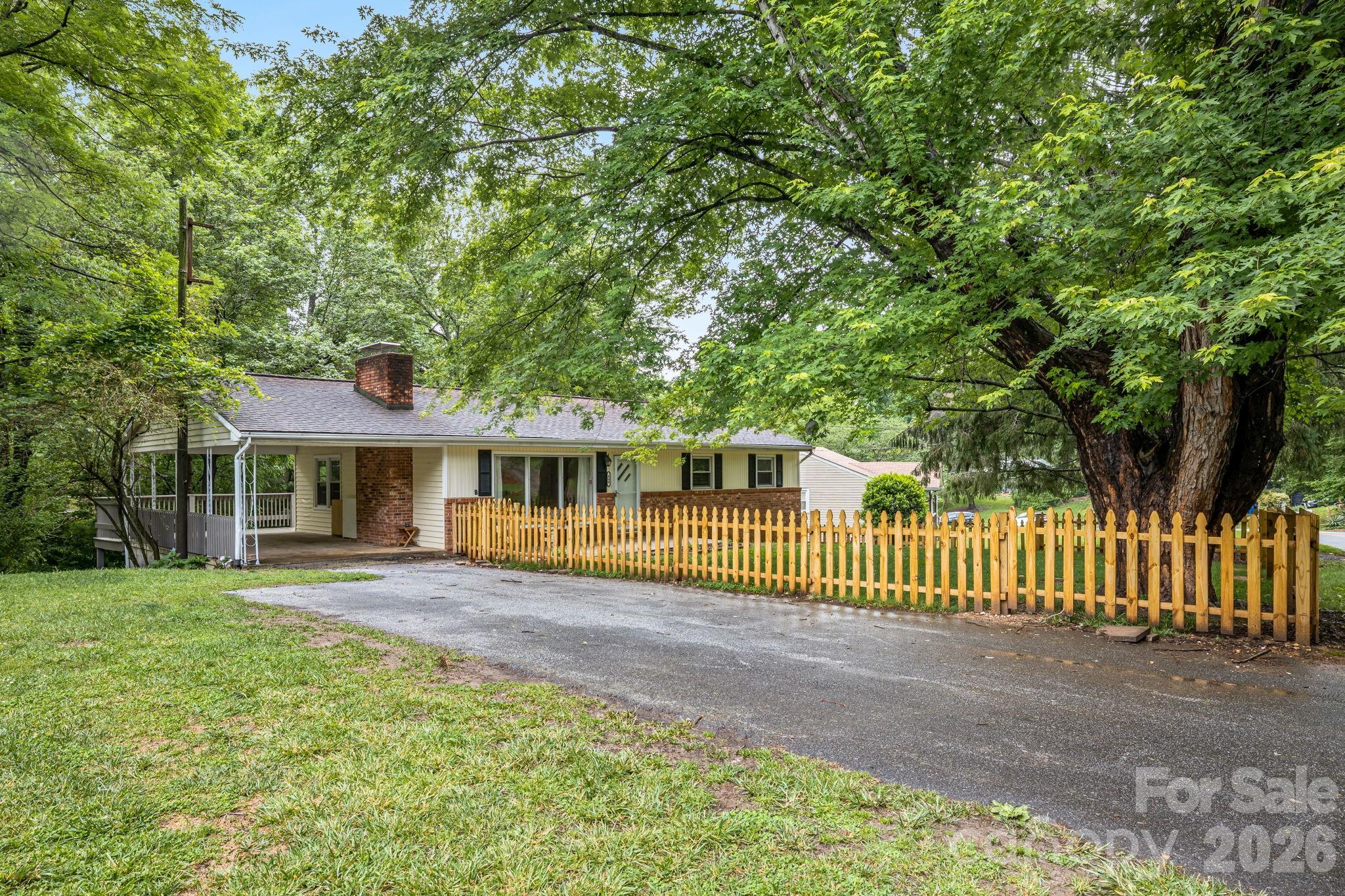 440 Royal Pines Drive