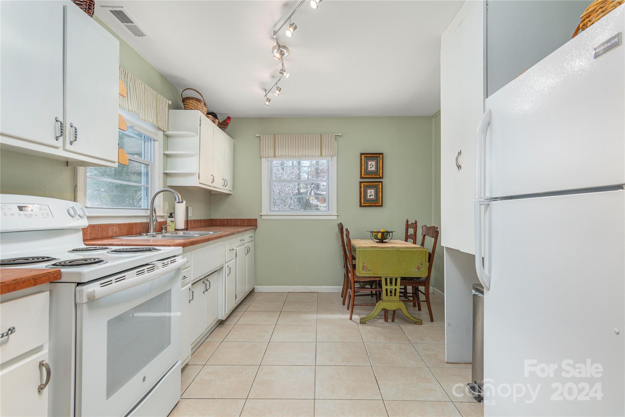 Sulphur Springs Park - Residential