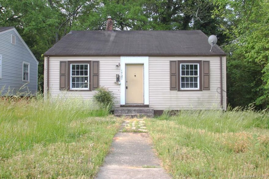 Wilmore Historic District.  Perfect for investor or home owner.  This property has been gutted to the studs and is ready for renovation.  Easy walk to South End and Light Rail.  Historic District Guidelines apply to changes made to the exterior of this dwelling.  Sold AS-IS.