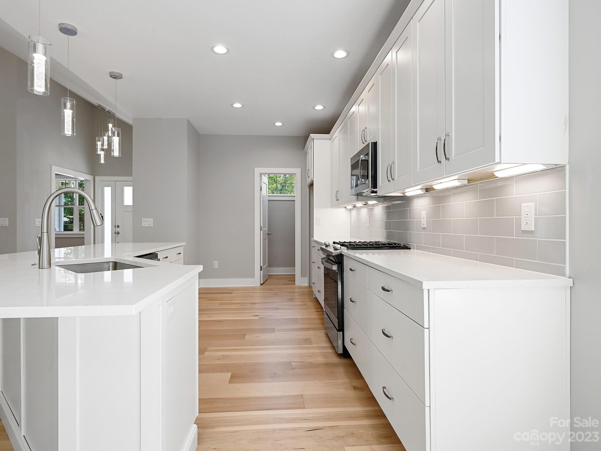 The Maples At Concord Place - Residential