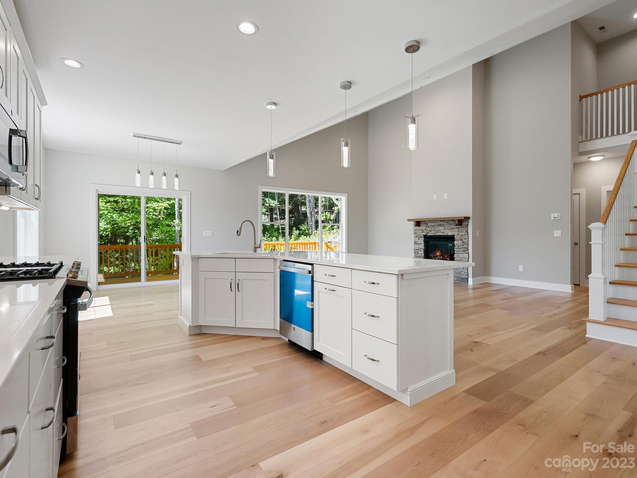 The Maples At Concord Place - Residential