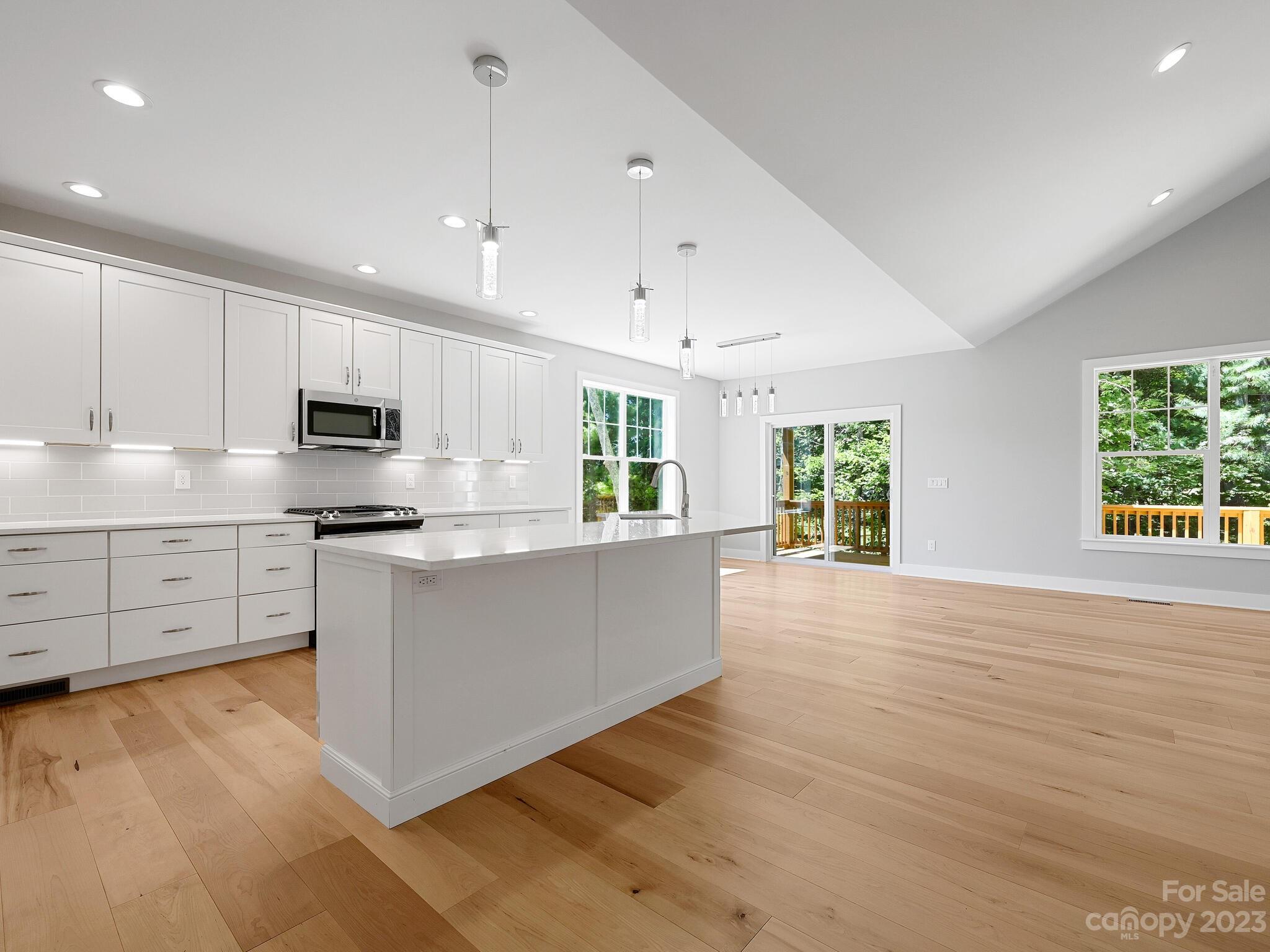 The Maples At Concord Place - Residential