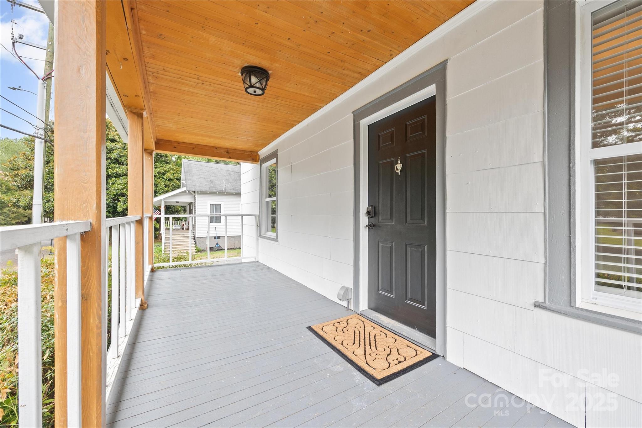 18 Montford Avenue