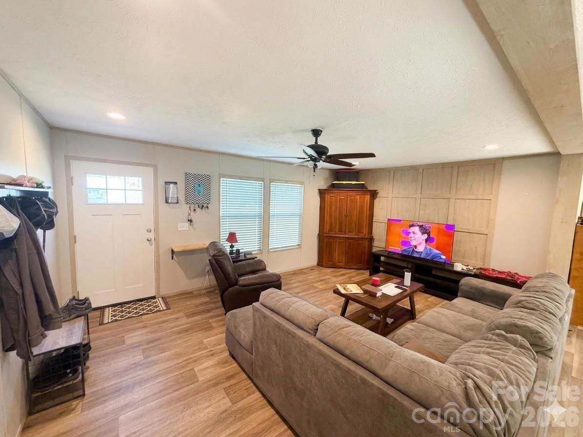 5351 Walter Lowman Road
