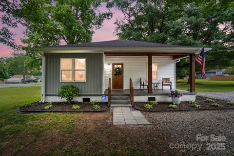 118 Globe Street Mount Holly NC 28120