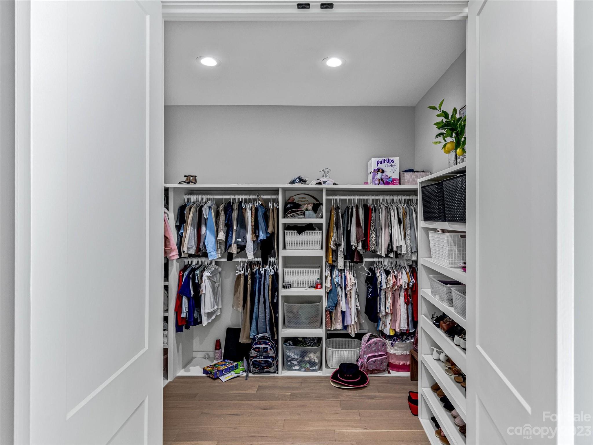 Gaston Mountain - Residential