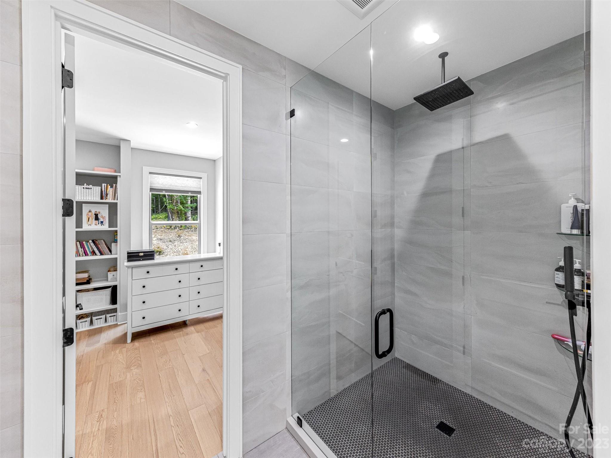 Gaston Mountain - Residential