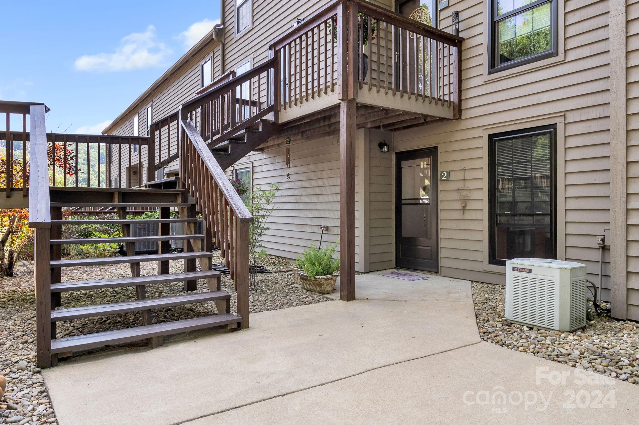 The Brow - Residential