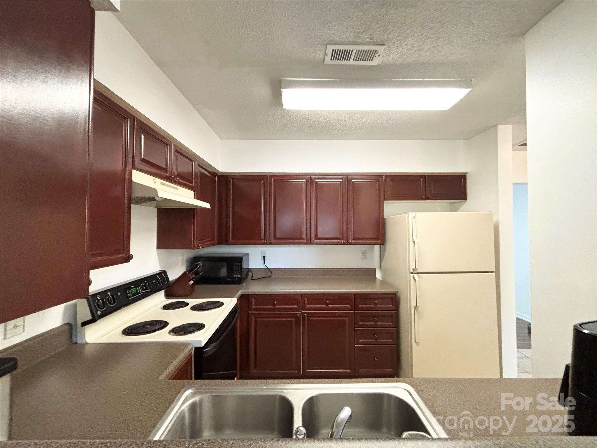 3602 Melrose Cottage Drive