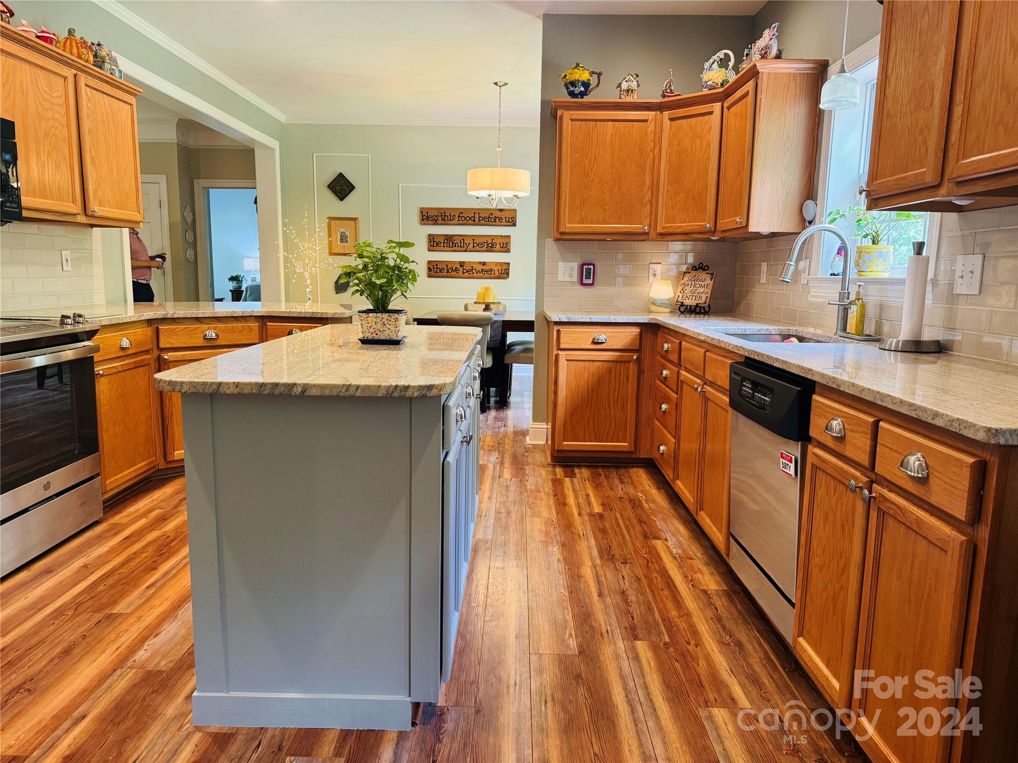 Emerald Bay - Residential