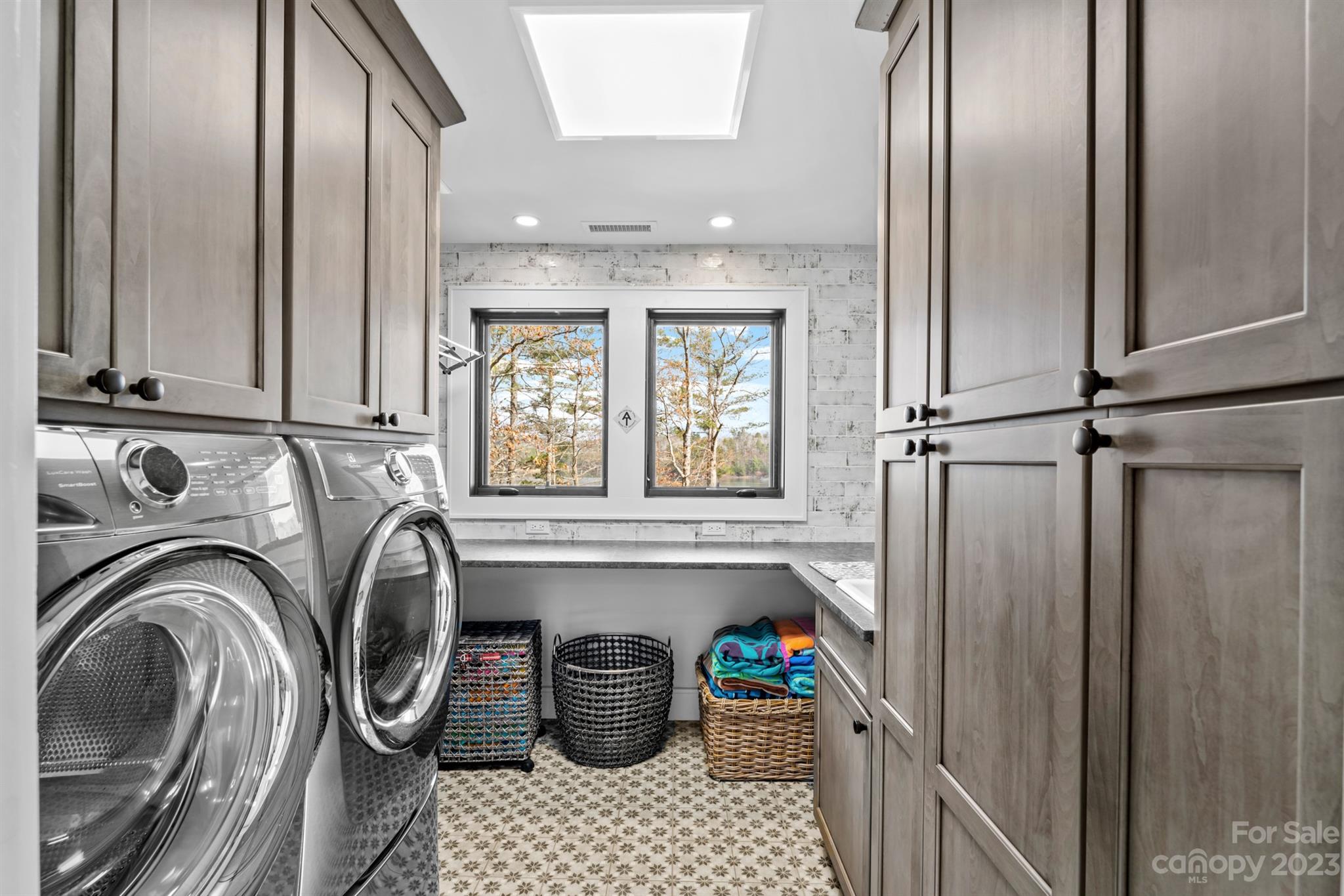 Old Wildlife Club - Residential