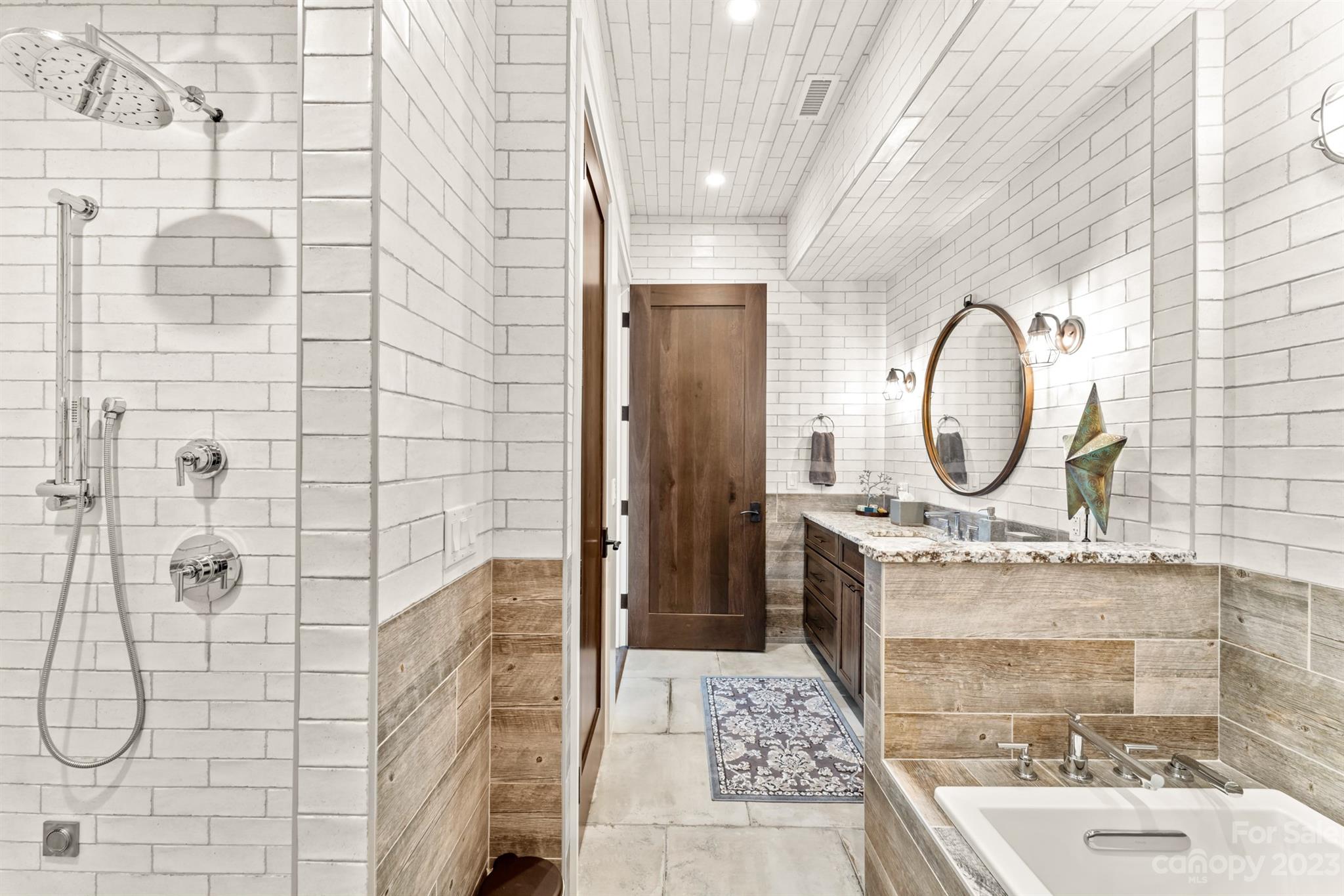 Old Wildlife Club - Residential