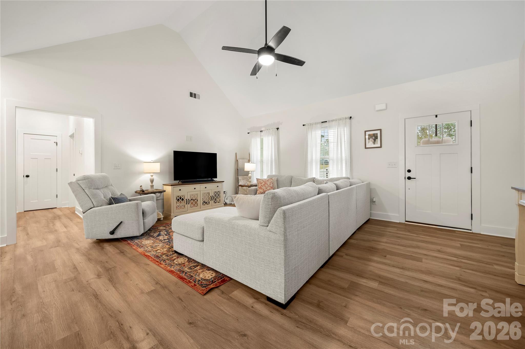 3073 Meadowcrest Drive