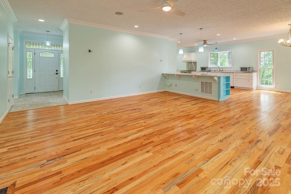 111 Sunny Ridge Drive