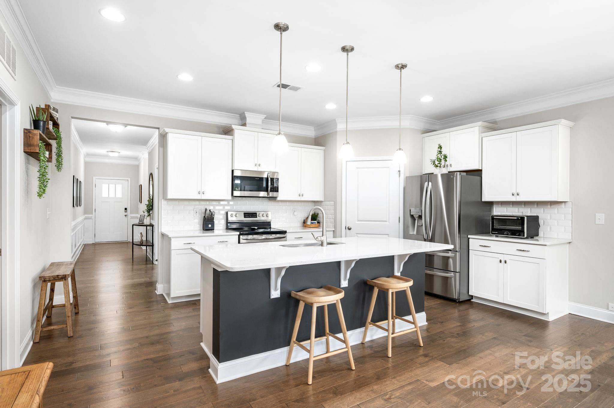 45 Dreambird Drive