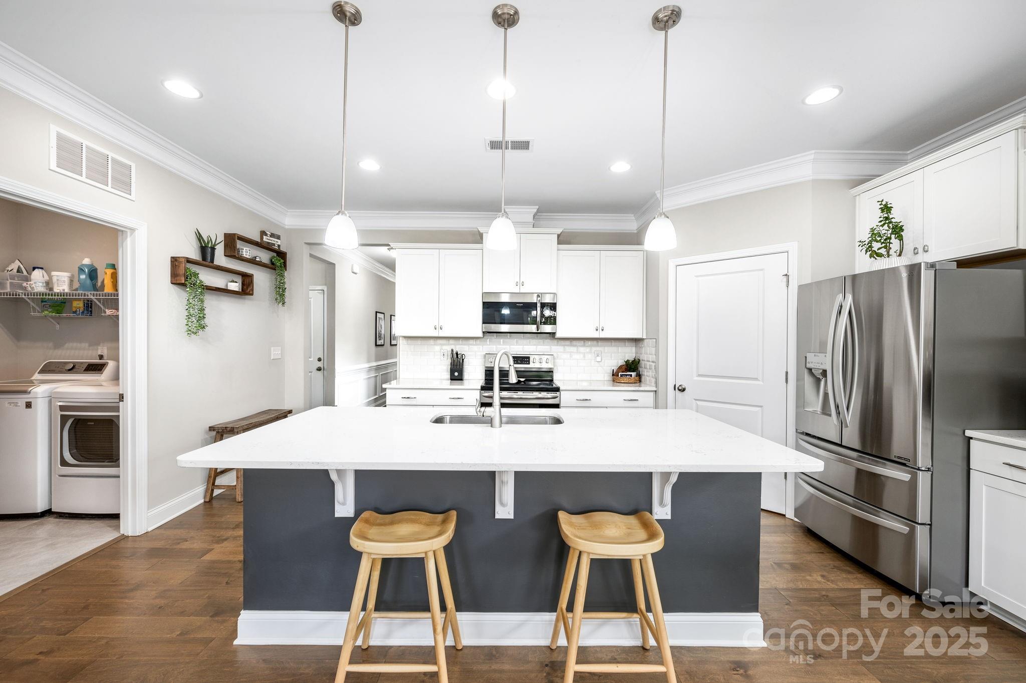 45 Dreambird Drive