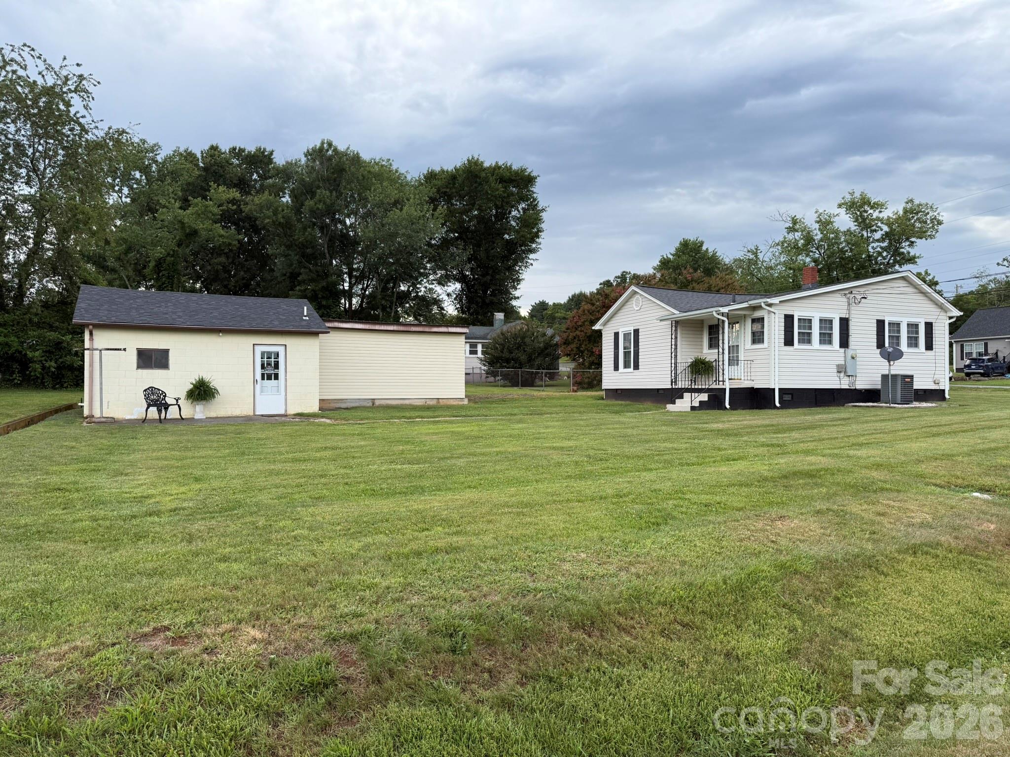 Photo 1 of 29 — 108 Fletcher Street, Morganton, NC 28655