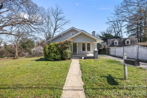 127 S Patterson Street Statesville NC 28677