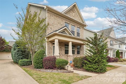 Photo of 6309 Kennard Drive, Charlotte, NC 28216 (MLS # 4364364)
