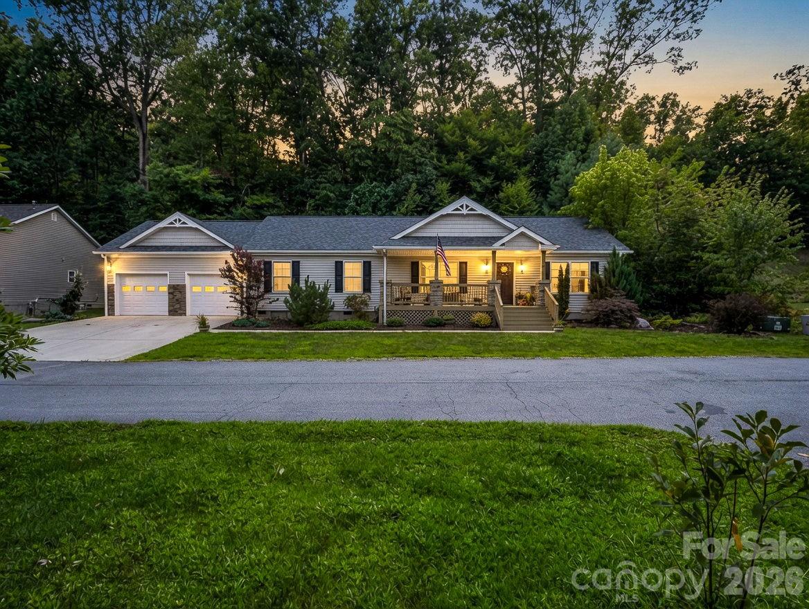 101 Plato Place, Etowah, NC, 28729