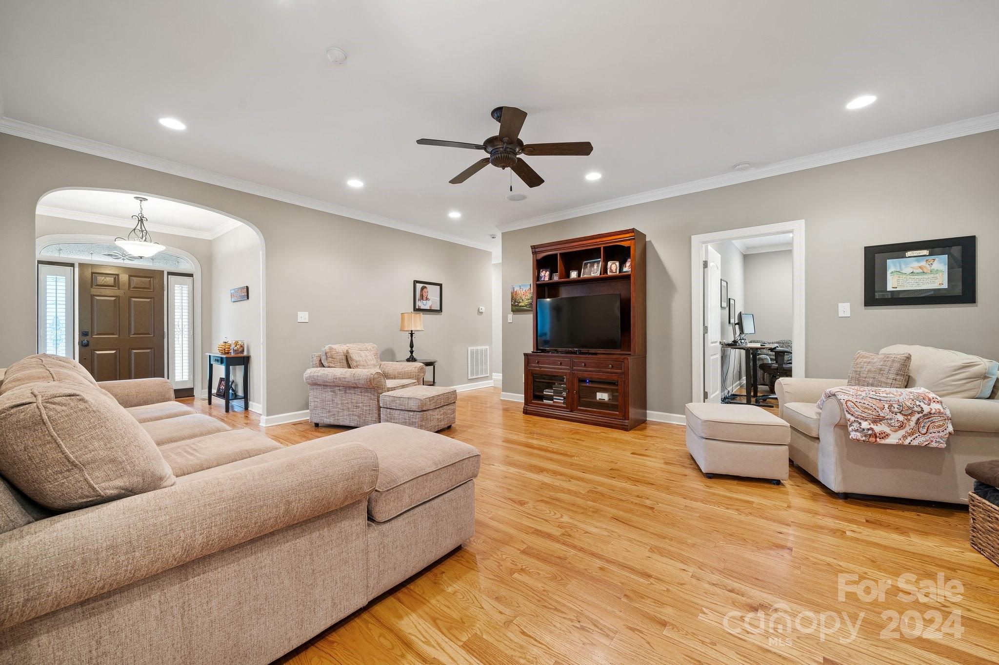 Woodland Acres - Residential