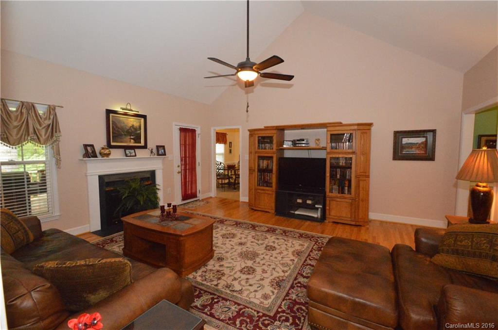 Country Woods East - Residential