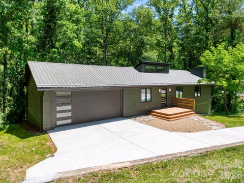 Photo of 17 Muirfield Drive, Arden, NC 28704 (MLS # 4383147)