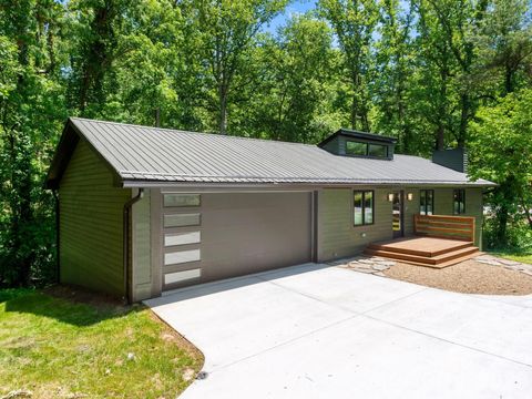 17 Muirfield Drive Arden NC 28704