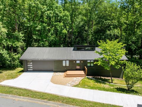 Photo of 17 Muirfield Drive, Arden, NC 28704 (MLS # 4383147)