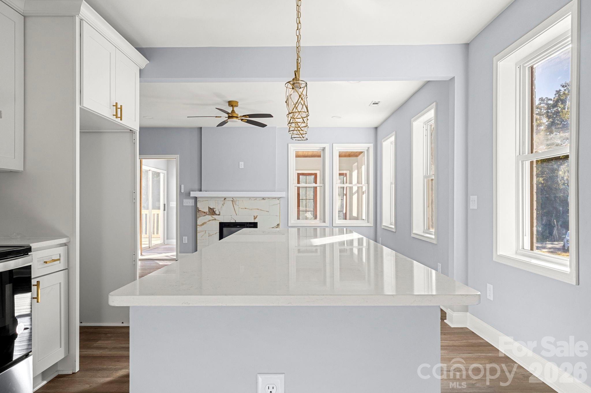 Crowders Mountain Ne - Residential